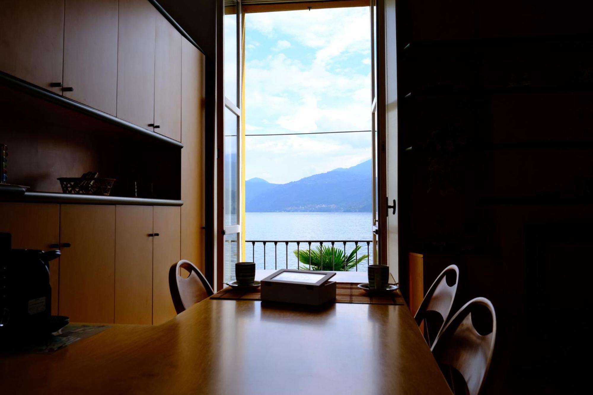 La Casa Di Anna Lejlighed Varenna Eksteriør billede